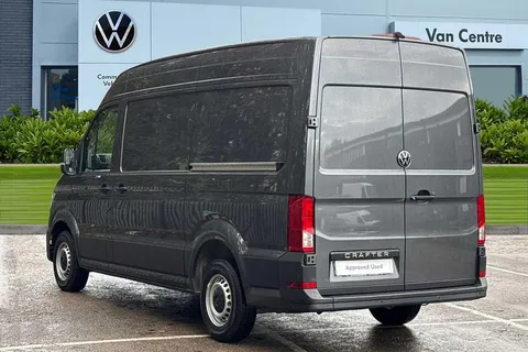 PE75VUH Volkswagen Crafter CR35 Panel van Commerce MWB 140 PS 2.0 TDI 8sp Automatic FWD Thumbnail #4