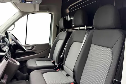 PE75VUH Volkswagen Crafter CR35 Panel van Commerce MWB 140 PS 2.0 TDI 8sp Automatic FWD Thumbnail #11