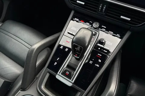 VX20UAL Porsche Cayenne 2.9T V6 S TiptronicS 4WD Euro 6 (s/s) 5dr Thumbnail #21