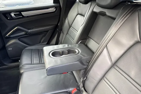 VX20UAL Porsche Cayenne 2.9T V6 S TiptronicS 4WD Euro 6 (s/s) 5dr Thumbnail #30