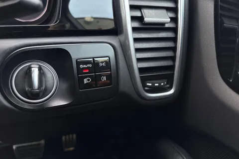 VX20UAL Porsche Cayenne 2.9T V6 S TiptronicS 4WD Euro 6 (s/s) 5dr Thumbnail #36