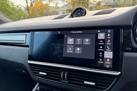 VX20UAL Porsche Cayenne 2.9T V6 S TiptronicS 4WD Euro 6 (s/s) 5dr Thumbnail #39