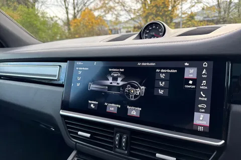 VX20UAL Porsche Cayenne 2.9T V6 S TiptronicS 4WD Euro 6 (s/s) 5dr Thumbnail #43