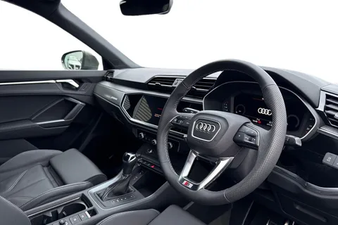  Audi Q3 2.0 TDI 40 S line S Tronic quattro Euro 6 (s/s) 5dr Thumbnail #8