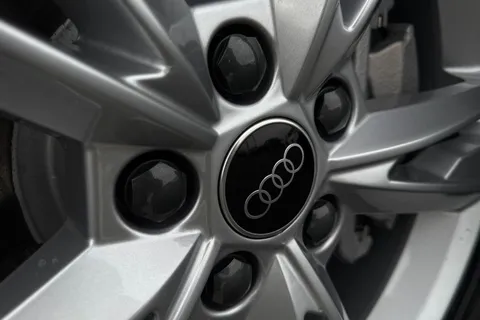  Audi Q3 2.0 TDI 40 S line S Tronic quattro Euro 6 (s/s) 5dr Thumbnail #28