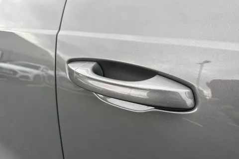  Audi Q3 2.0 TDI 40 S line S Tronic quattro Euro 6 (s/s) 5dr Thumbnail #30