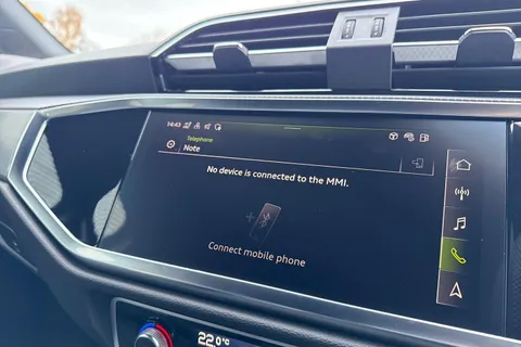  Audi Q3 2.0 TDI 40 S line S Tronic quattro Euro 6 (s/s) 5dr Thumbnail #57