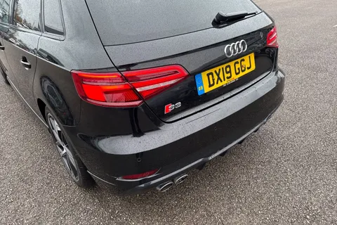 8 of 51 for Audi S3 Black Edition TFSI 300 PS S tronic