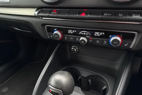 22 of 51 for Audi S3 Black Edition TFSI 300 PS S tronic