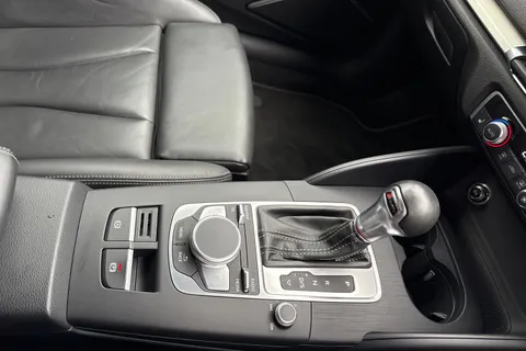 23 of 51 for Audi S3 Black Edition TFSI 300 PS S tronic