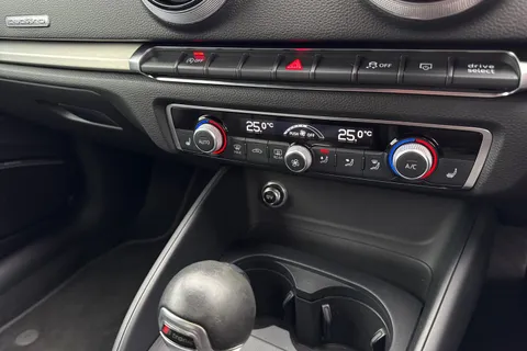 44 of 51 for Audi S3 Black Edition TFSI 300 PS S tronic