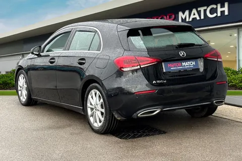 LL69YWT Mercedes-Benz A Class 1.5 A180d Sport (Executive) 7G-DCT Euro 6 (s/s) 5dr Thumbnail #3