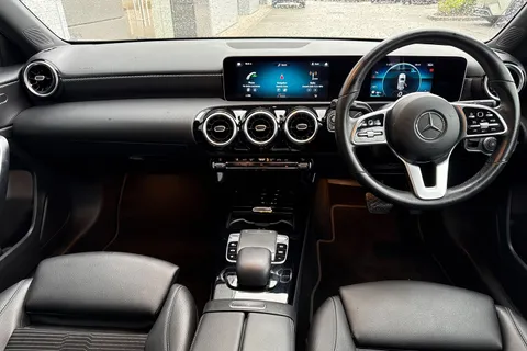 LL69YWT Mercedes-Benz A Class 1.5 A180d Sport (Executive) 7G-DCT Euro 6 (s/s) 5dr Thumbnail #32