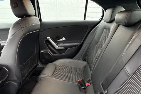 LL69YWT Mercedes-Benz A Class 1.5 A180d Sport (Executive) 7G-DCT Euro 6 (s/s) 5dr Thumbnail #36