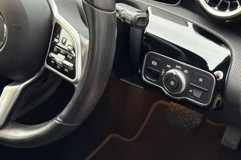 LL69YWT Mercedes-Benz A Class 1.5 A180d Sport (Executive) 7G-DCT Euro 6 (s/s) 5dr Thumbnail #40