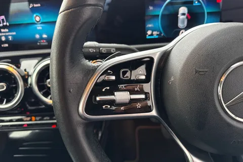 LL69YWT Mercedes-Benz A Class 1.5 A180d Sport (Executive) 7G-DCT Euro 6 (s/s) 5dr Thumbnail #52