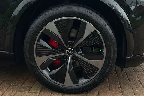 Audi Q6 E-Tron 100kWh Edition 1 Auto quattro 5dr Thumbnail #11