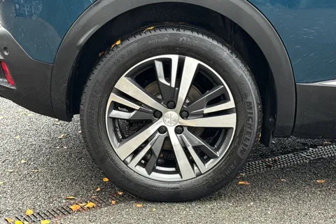 KJ21DSX PEUGEOT 3008 1.5 BlueHDi Allure EAT Euro 6 (s/s) 5dr Thumbnail #11