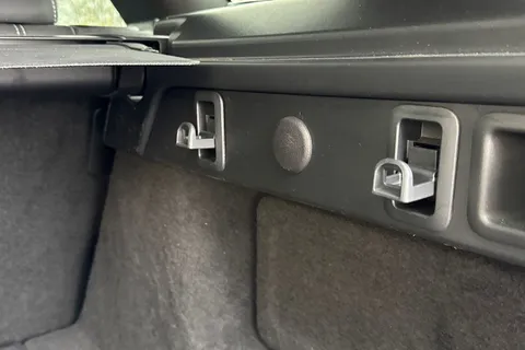 DS72HRJ Land Rover Range Rover Velar 2.0 P250 R-Dynamic HSE 5dr Thumbnail #29