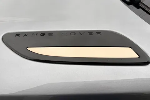DS72HRJ Land Rover Range Rover Velar 2.0 P250 R-Dynamic HSE 5dr Thumbnail #30