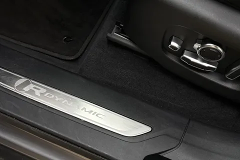 DS72HRJ Land Rover Range Rover Velar 2.0 P250 R-Dynamic HSE 5dr Thumbnail #42
