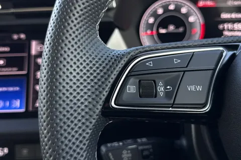 PK25XAY Audi A3 Black Edition 35 TFSI 150 PS 6-speed Thumbnail #38