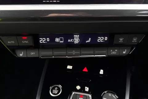 KP25AMK Audi Q4 e-tron Q4 Black Edition 45 e-tron 210,00 kW Thumbnail #23