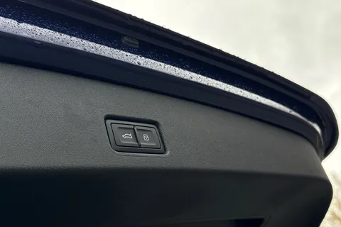 KP25AMK Audi Q4 e-tron Q4 Black Edition 45 e-tron 210,00 kW Thumbnail #30