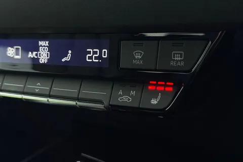 KP25AMK Audi Q4 e-tron Q4 Black Edition 45 e-tron 210,00 kW Thumbnail #38