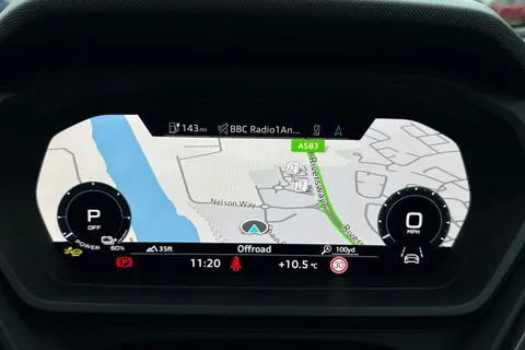 KP25AMK Audi Q4 e-tron Q4 Black Edition 45 e-tron 210,00 kW Thumbnail #40