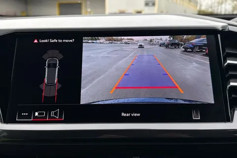 KP25AMK Audi Q4 e-tron Q4 Black Edition 45 e-tron 210,00 kW Thumbnail #41