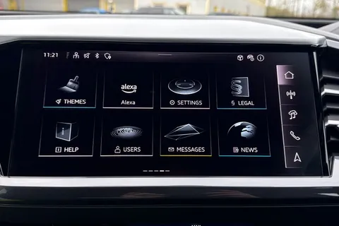 KP25AMK Audi Q4 e-tron Q4 Black Edition 45 e-tron 210,00 kW Thumbnail #47