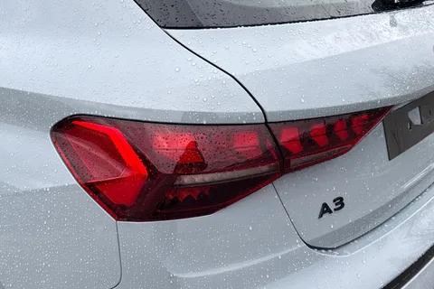  Audi A3 1.5 TFSI Sport Sportback S Tronic Euro 6 (s/s) 5dr Thumbnail #8