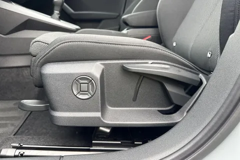  Audi A3 1.5 TFSI Sport Sportback S Tronic Euro 6 (s/s) 5dr Thumbnail #36