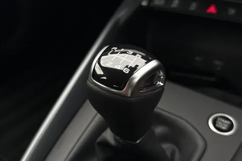  Audi A3 1.5 TFSI Sport Sportback S Tronic Euro 6 (s/s) 5dr Thumbnail #44