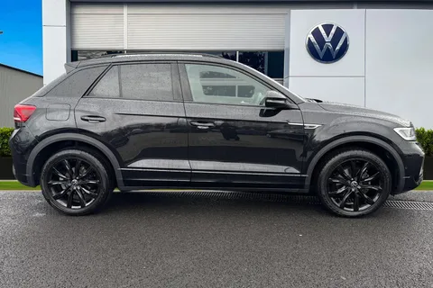 YA73DWE Volkswagen T-Roc 1.5 TSI R-Line 5dr **BLACK PACK + REVERSING CAMERA** Thumbnail #4