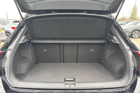 YA73DWE Volkswagen T-Roc 1.5 TSI R-Line 5dr **BLACK PACK + REVERSING CAMERA** Thumbnail #11