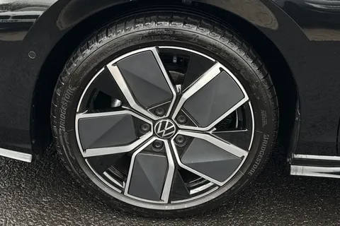 ML25ZFY Volkswagen Golf 1.5 eTSI 150 Black Edition 5dr DSG **AREA VIEW, PARK ASSIST** Thumbnail #23