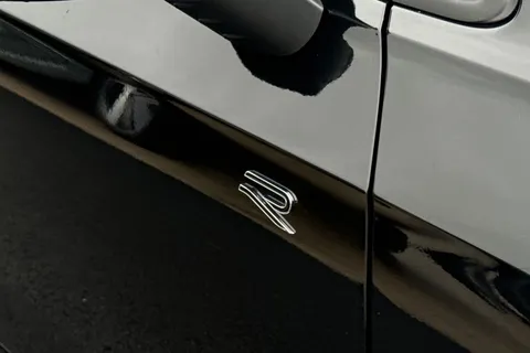 ML25ZFY Volkswagen Golf 1.5 eTSI 150 Black Edition 5dr DSG **AREA VIEW, PARK ASSIST** Thumbnail #29