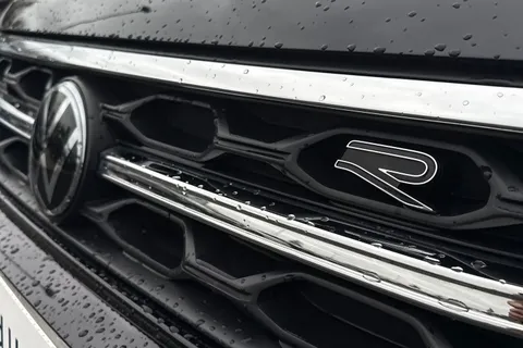 YA73DWE Volkswagen T-Roc 1.5 TSI R-Line 5dr **BLACK PACK + REVERSING CAMERA** Thumbnail #29