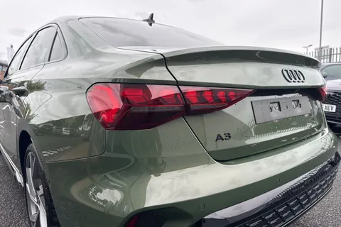  Audi A3 2.0 TDI Black Edition S Tronic Euro 6 (s/s) 4dr Thumbnail #8