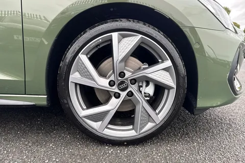  Audi A3 2.0 TDI Black Edition S Tronic Euro 6 (s/s) 4dr Thumbnail #13