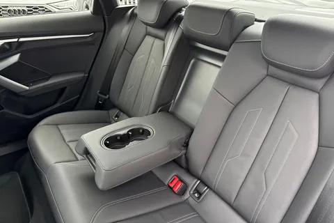  Audi A3 2.0 TDI Black Edition S Tronic Euro 6 (s/s) 4dr Thumbnail #19