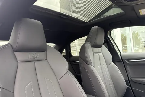  Audi A3 2.0 TDI Black Edition S Tronic Euro 6 (s/s) 4dr Thumbnail #24