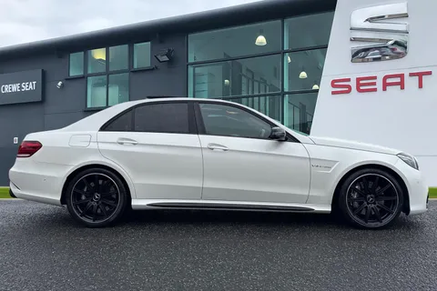 WF65XLS Mercedes-Benz E Class 5.5 E63 V8 BiTurbo AMG SpdS MCT Euro 6 (s/s) 4dr Thumbnail #4