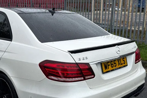 WF65XLS Mercedes-Benz E Class 5.5 E63 V8 BiTurbo AMG SpdS MCT Euro 6 (s/s) 4dr Thumbnail #9