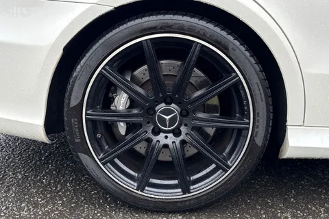 WF65XLS Mercedes-Benz E Class 5.5 E63 V8 BiTurbo AMG SpdS MCT Euro 6 (s/s) 4dr Thumbnail #13