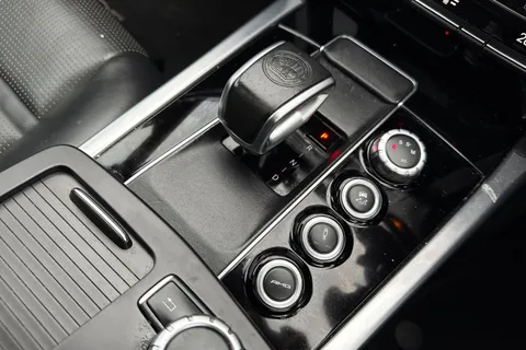 WF65XLS Mercedes-Benz E Class 5.5 E63 V8 BiTurbo AMG SpdS MCT Euro 6 (s/s) 4dr Thumbnail #24