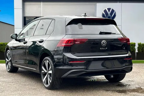 Volkswagen Golf 2.0 TDI Match Euro 6 (s/s) 5dr Thumbnail #3