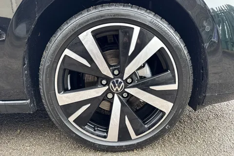 Volkswagen Golf 2.0 TDI Match Euro 6 (s/s) 5dr Thumbnail #7